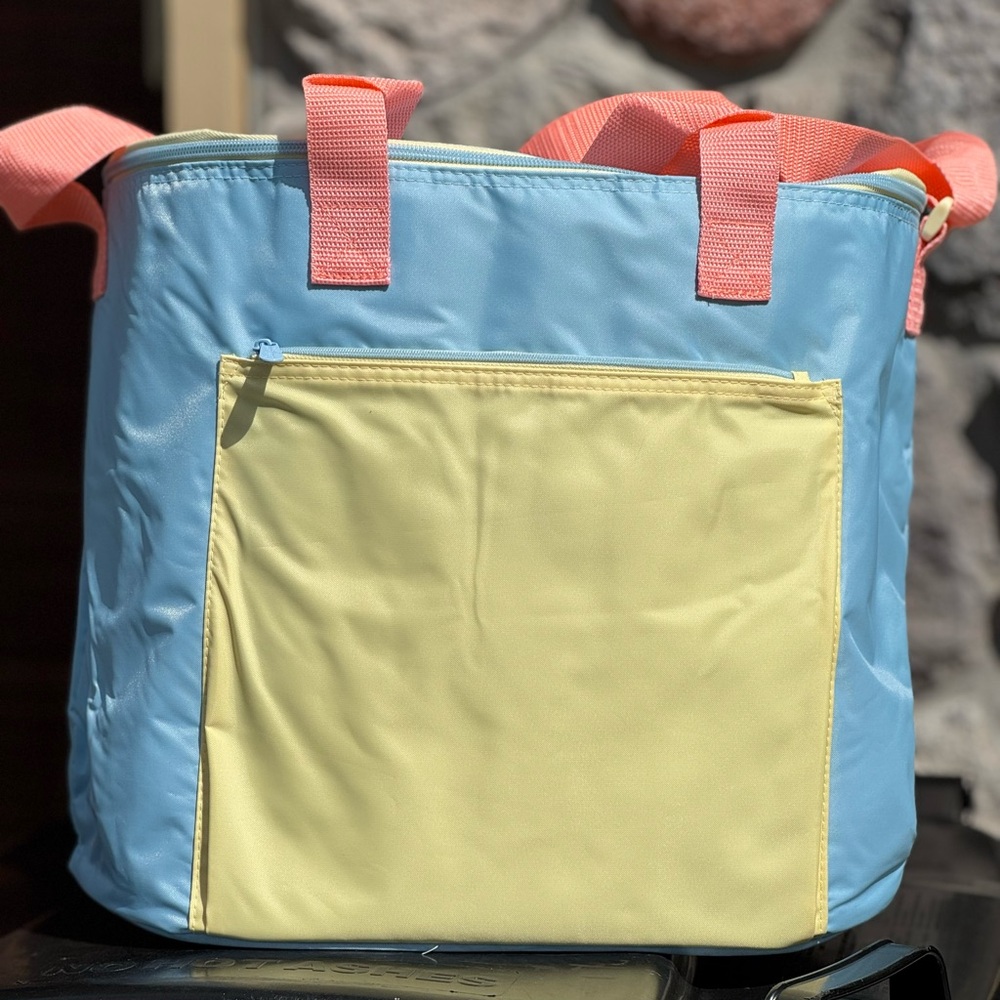 Thirty-one bucket thermal yellow, blue and coral